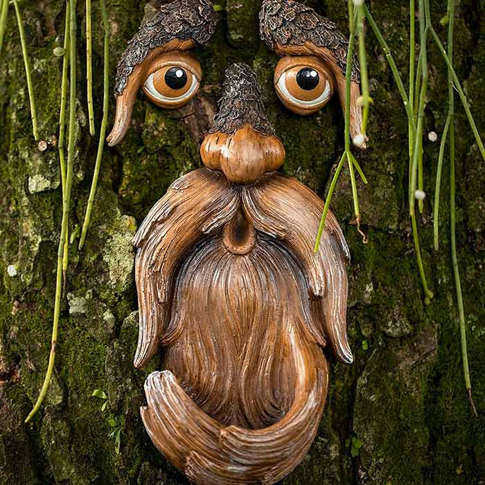 BirdFeeder, ozdoba stromu vo forme tváre, ktorá slúži zároveň ako kŕmidlo pre vtáky - Image 3