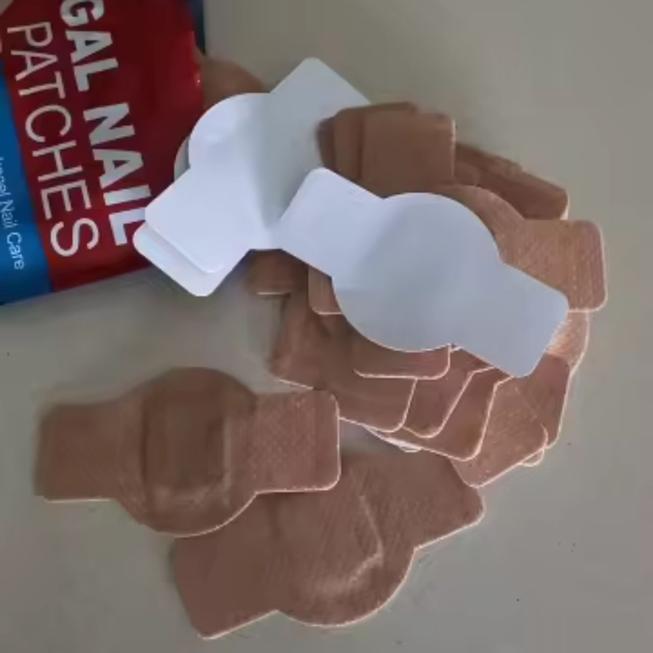 FungalPatches, obnovujúce náplasti na starostlivosť o poškodené nechty (21 ks.) - Image 3