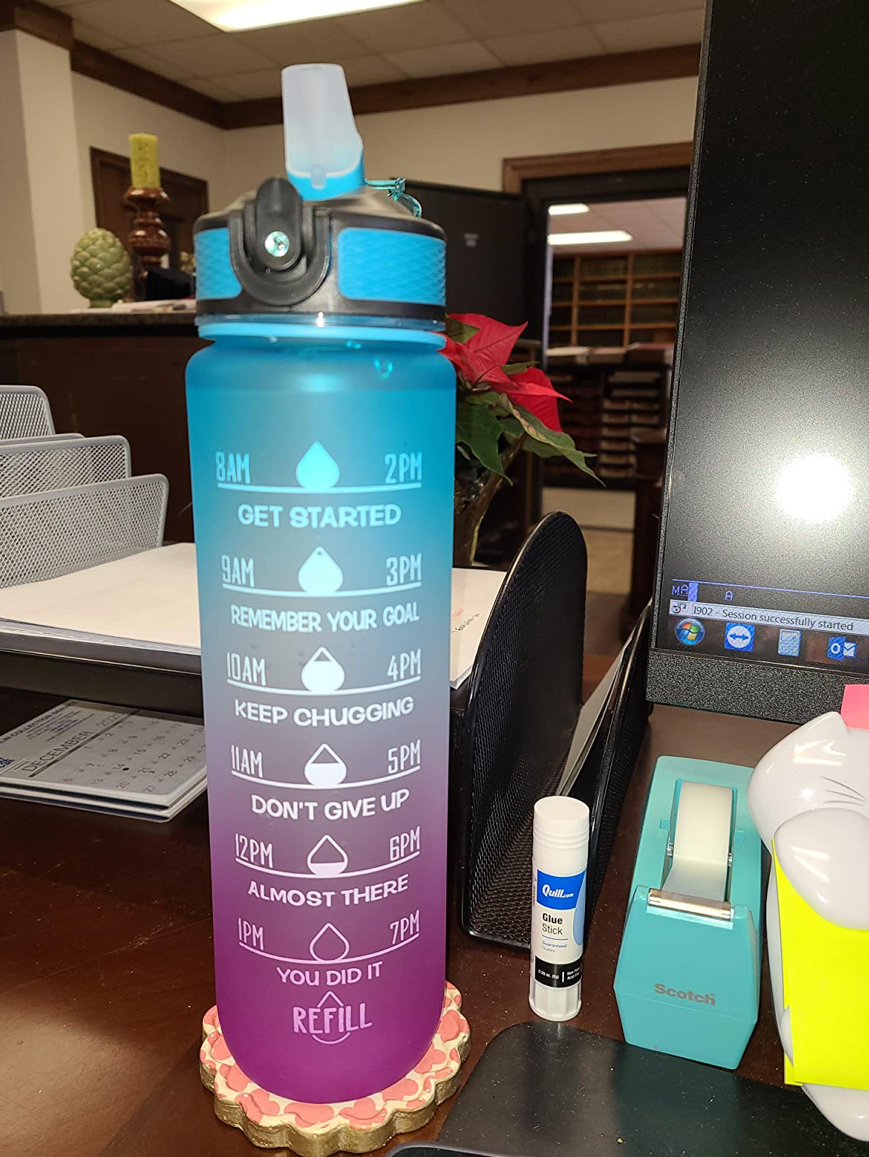 MotivationalBottle, fľaša na vodu s motivačnými veršami a časovými značkami (1000 ml) - Image 10