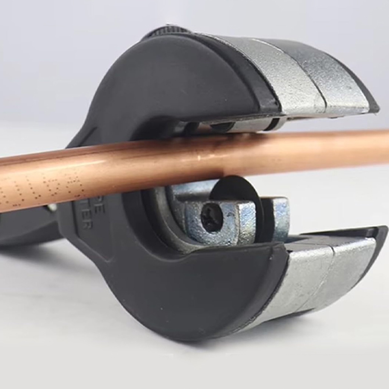PipeCutter, Univerzálny ručný rezák hadíc - Image 7