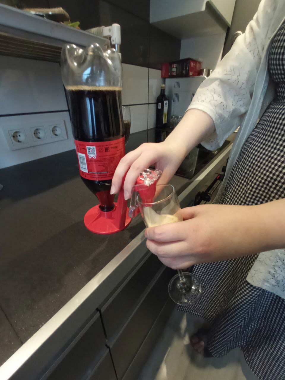 SodaTap, nástavec na nalievanie nápoja - Image 4