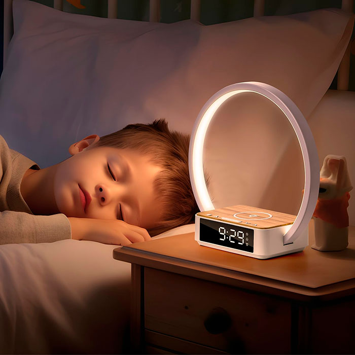 LED lampa je ovládateľná dotykom!